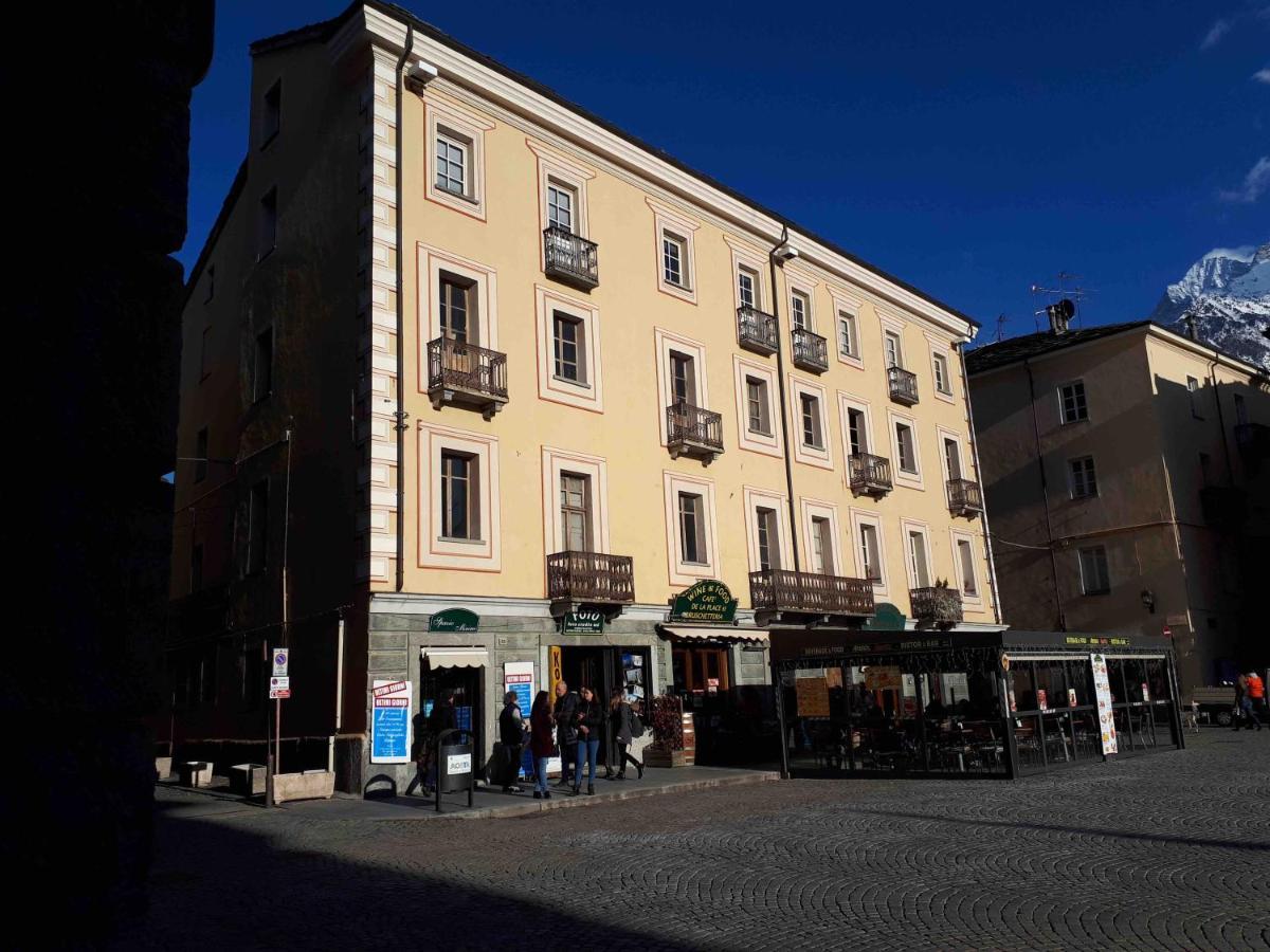 Apartamento Les Fleuves - Doire Aosta Exterior foto